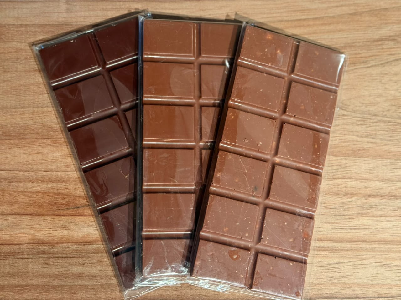 Três barras de chocolate Fertovane